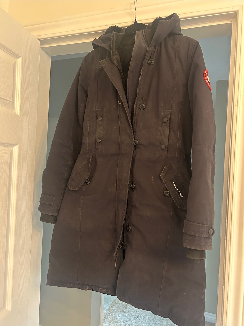 Canada Goose Women's Black Long Hooded Parka Kensington style. Authentic.